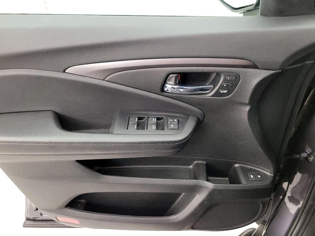 used 2021 Honda Pilot car, priced at $28,998