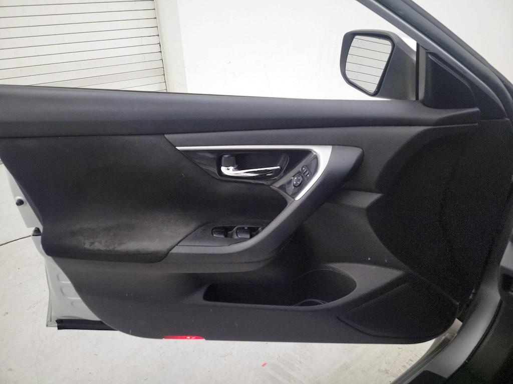 used 2014 Nissan Altima car, priced at $13,599