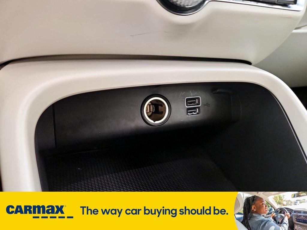 used 2022 Volvo XC40 car, priced at $25,998