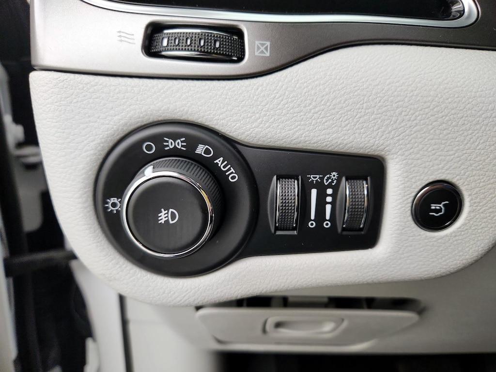 used 2019 Jeep Cherokee car, priced at $19,998