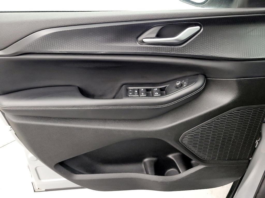 used 2023 Jeep Grand Cherokee car, priced at $24,998