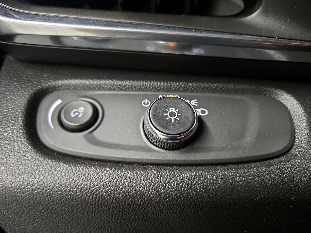 used 2024 Buick Envista car, priced at $23,998