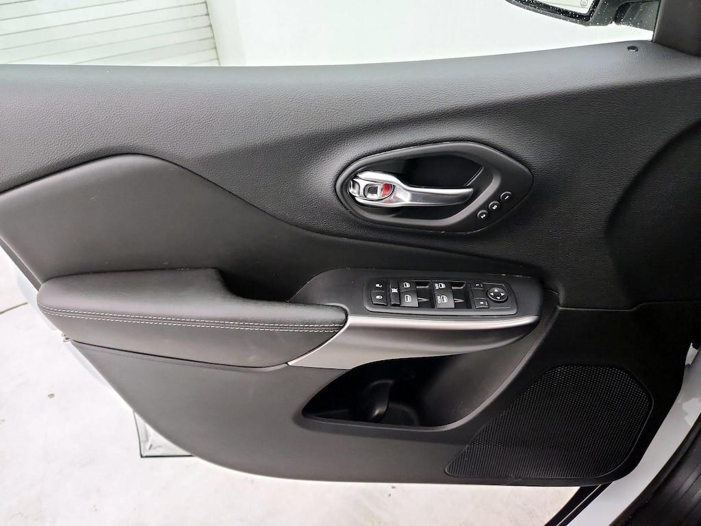used 2020 Jeep Cherokee car, priced at $24,998