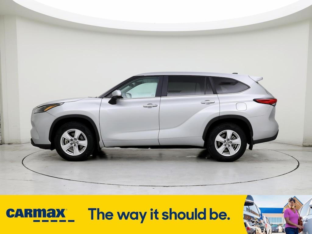 used 2023 Toyota Highlander car, priced at $29,998