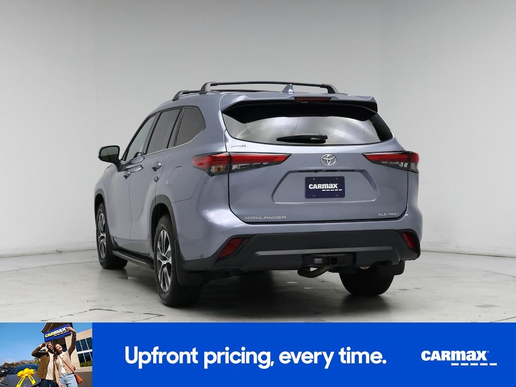 used 2021 Toyota Highlander car, priced at $34,998