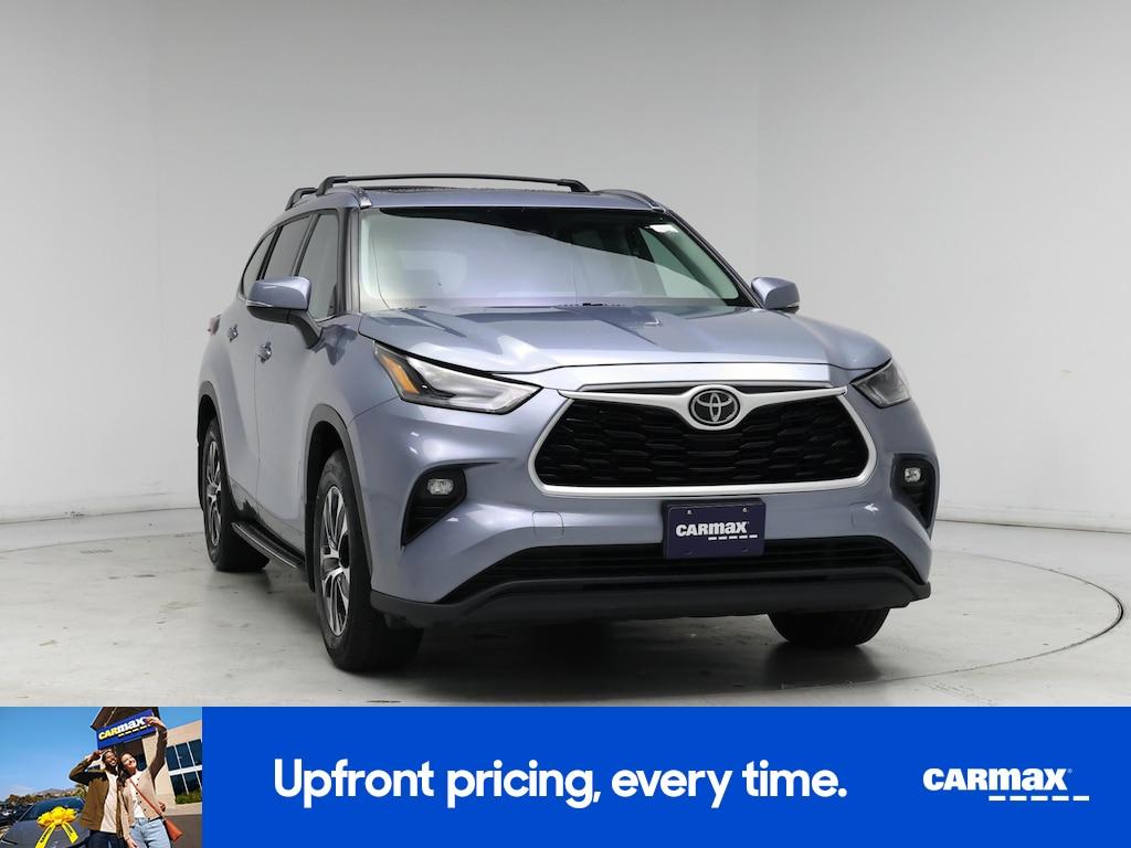 used 2021 Toyota Highlander car, priced at $34,998