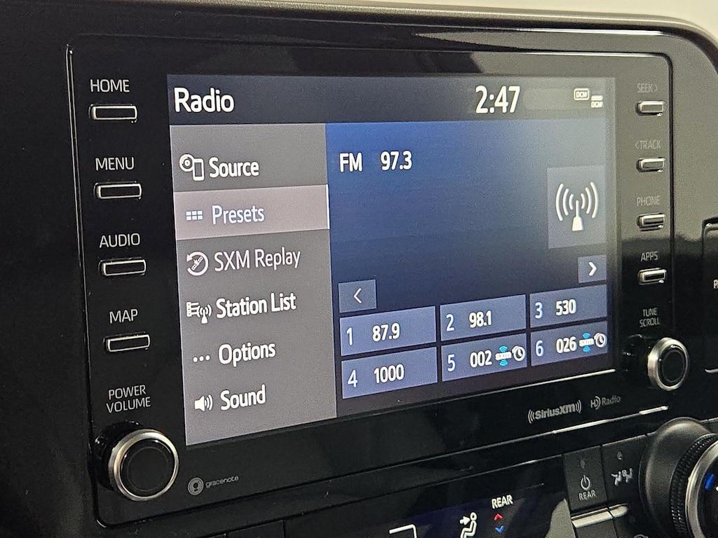 used 2021 Toyota Highlander car, priced at $34,998