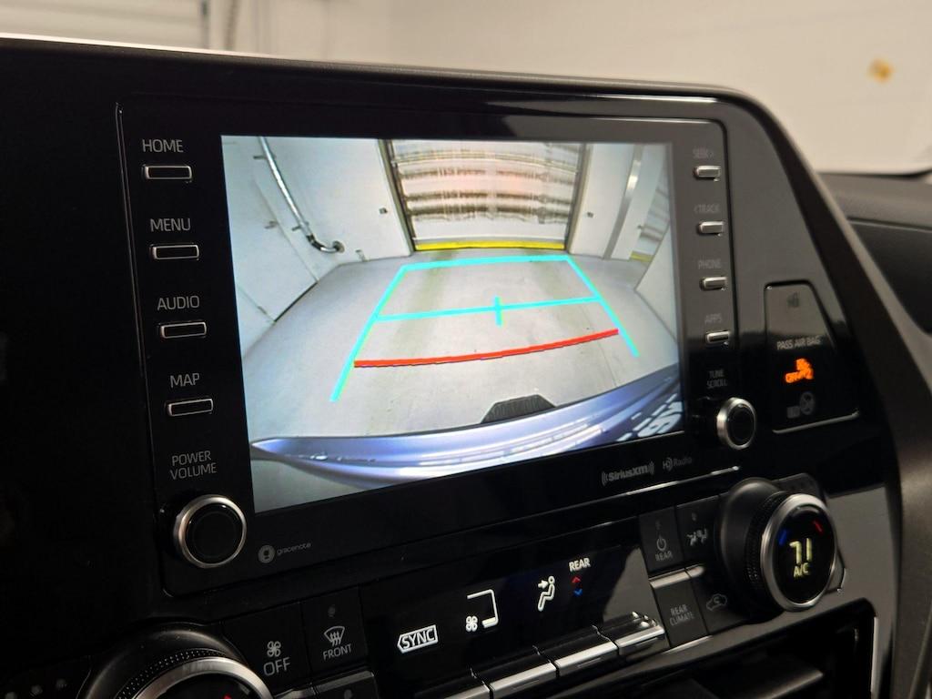 used 2021 Toyota Highlander car, priced at $34,998