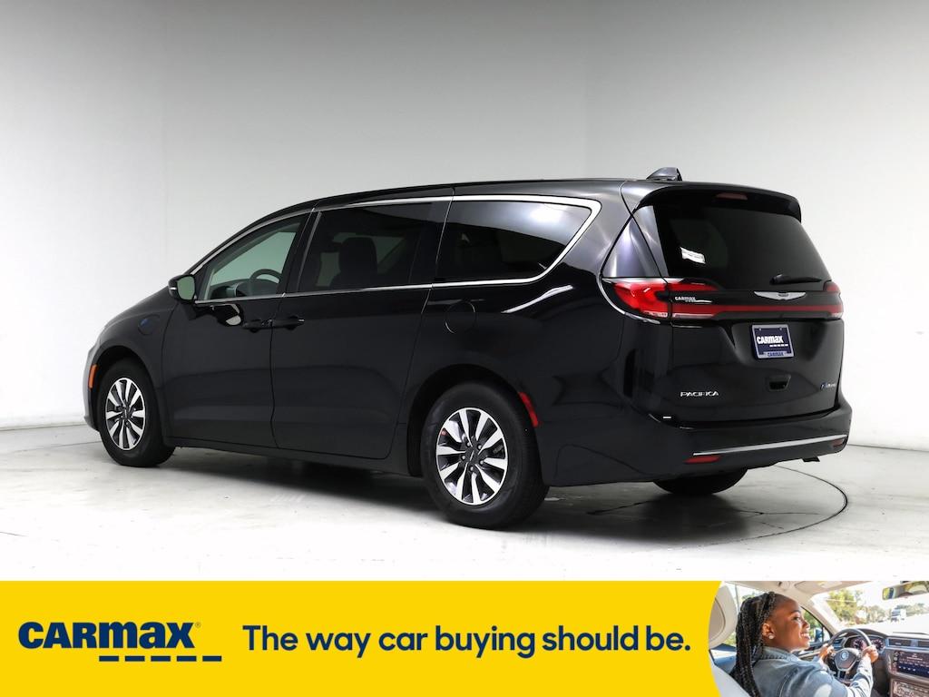 used 2024 Chrysler Pacifica Hybrid car, priced at $36,998