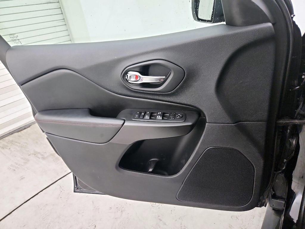used 2019 Jeep Cherokee car, priced at $17,998