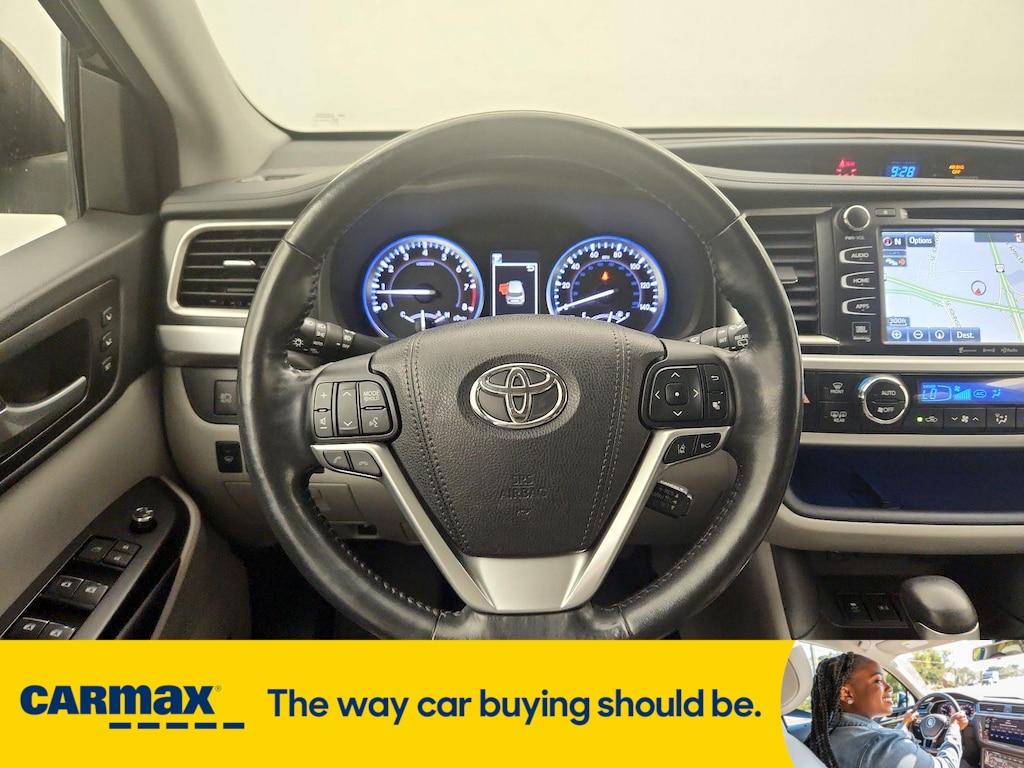 used 2018 Toyota Highlander car, priced at $32,998