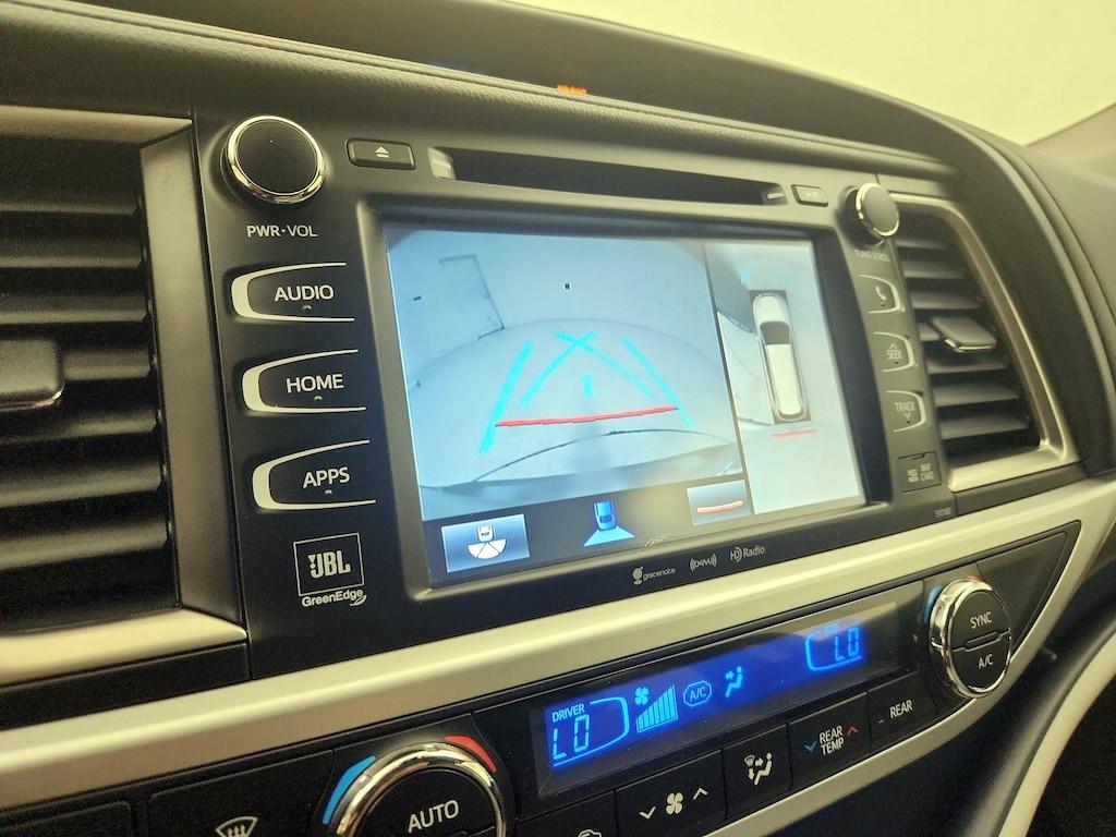 used 2018 Toyota Highlander car, priced at $32,998
