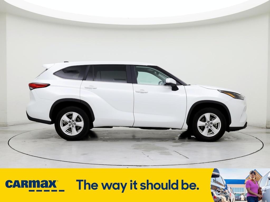 used 2023 Toyota Highlander car, priced at $30,998