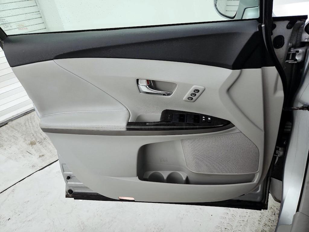 used 2015 Toyota Venza car, priced at $15,998