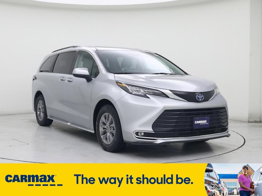 used 2022 Toyota Sienna car, priced at $38,998