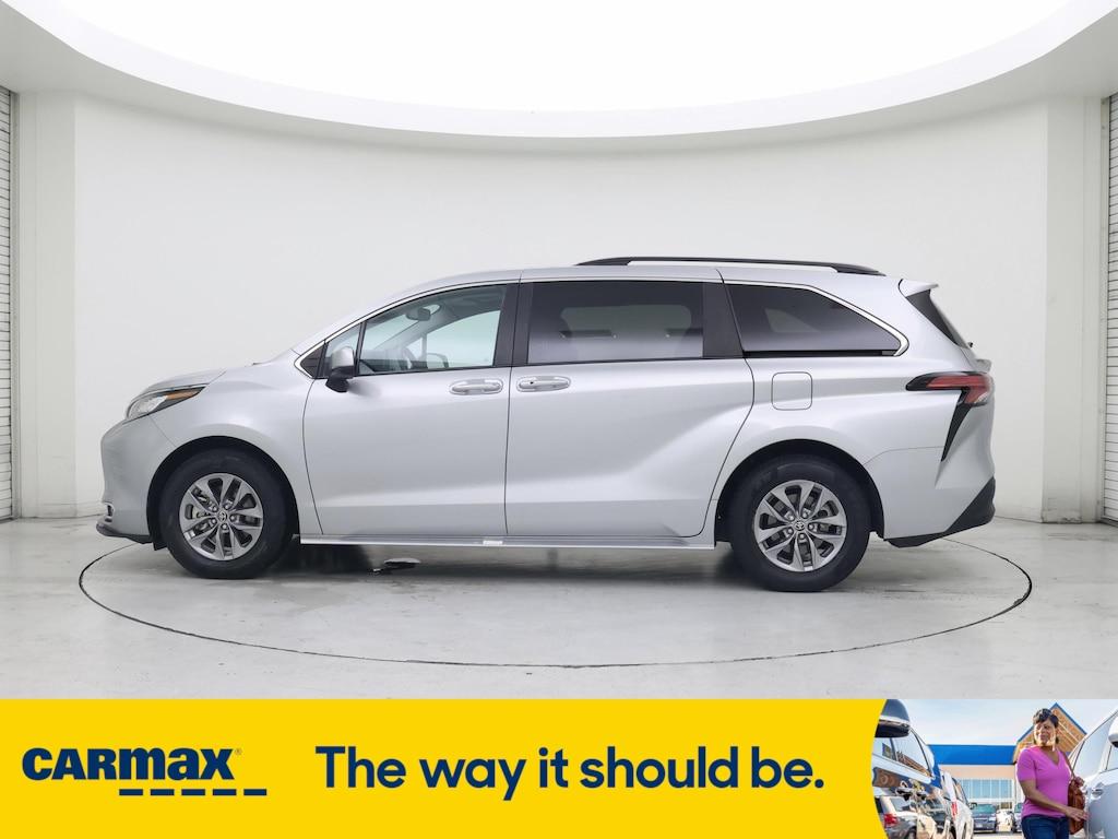 used 2022 Toyota Sienna car, priced at $38,998