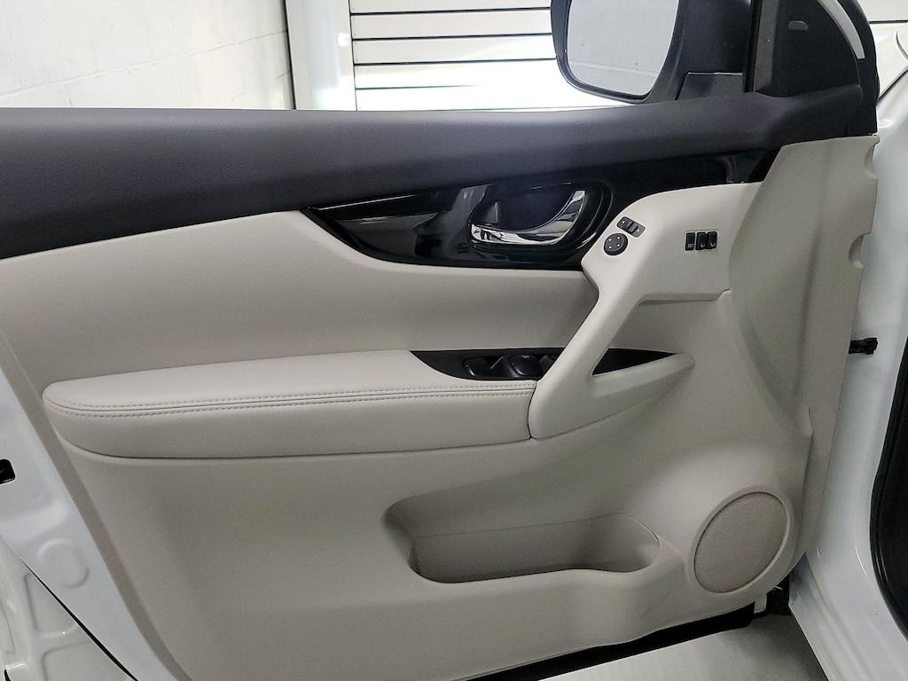 used 2022 Nissan Rogue Sport car, priced at $23,998
