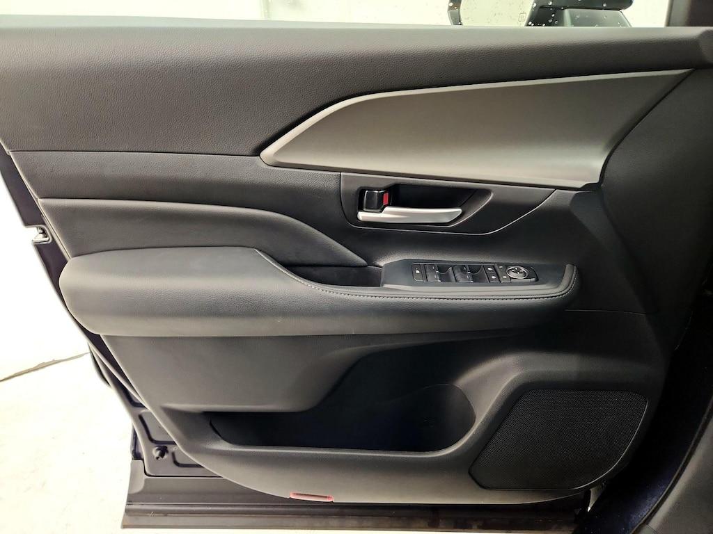 used 2024 Toyota Grand Highlander car, priced at $45,998