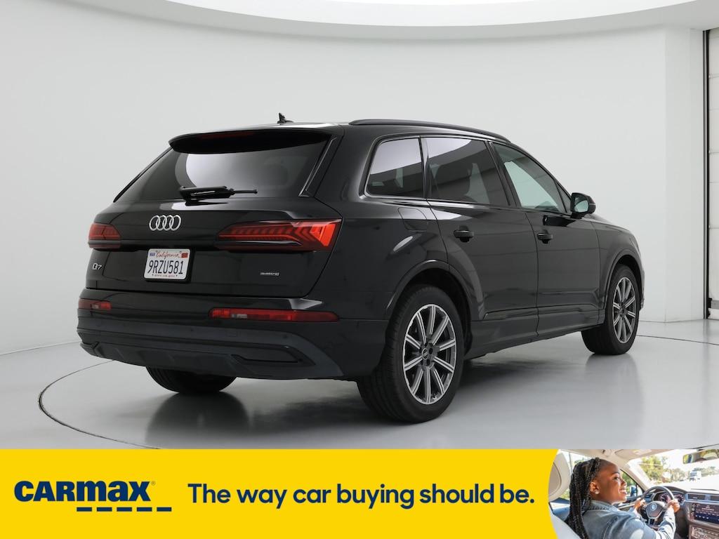 used 2022 Audi Q7 car, priced at $33,998