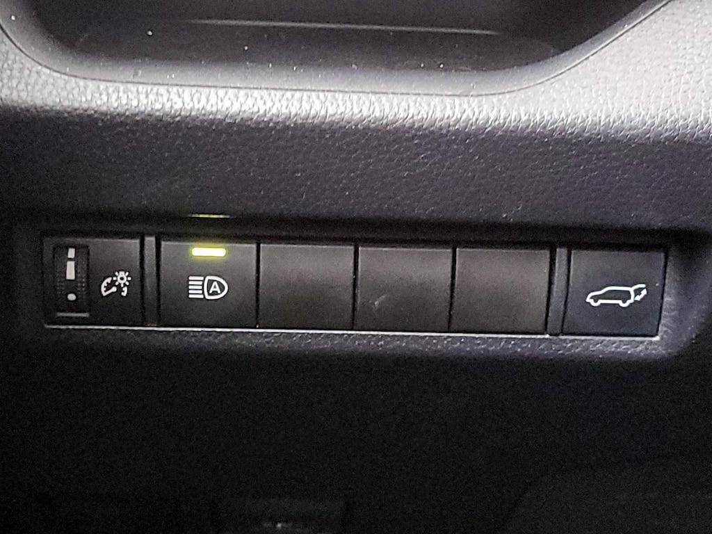 used 2020 Toyota RAV4 car, priced at $29,998