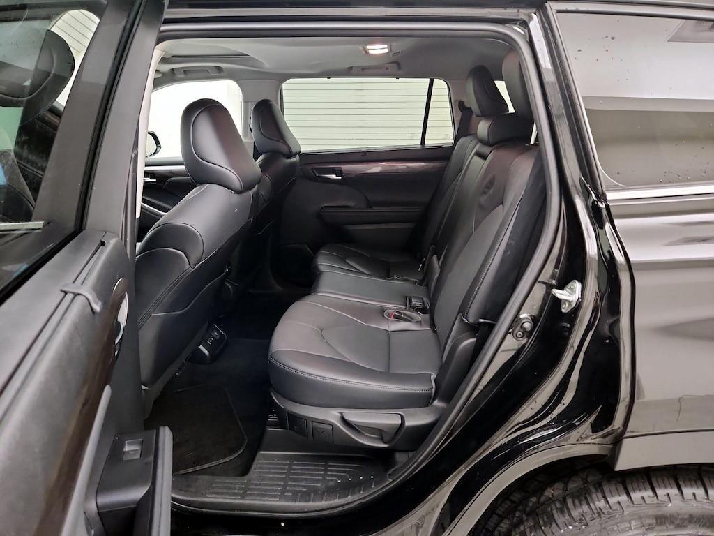 used 2022 Toyota Highlander car, priced at $41,998