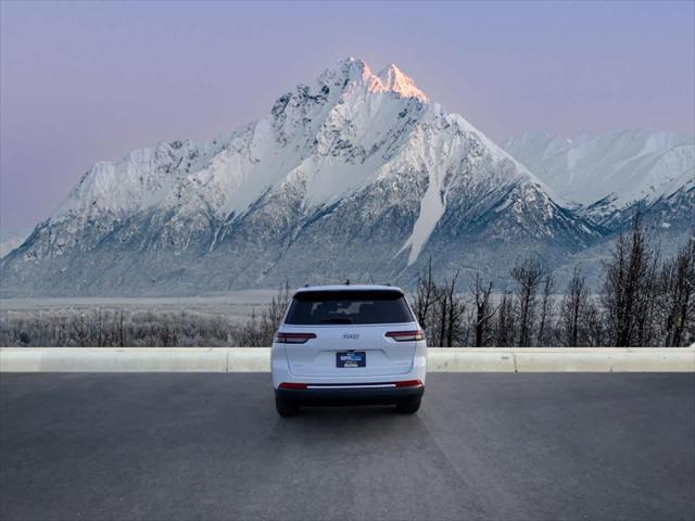 new 2025 Jeep Grand Cherokee L car, priced at $42,172