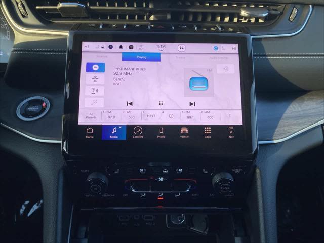 new 2025 Jeep Grand Cherokee L car, priced at $50,952