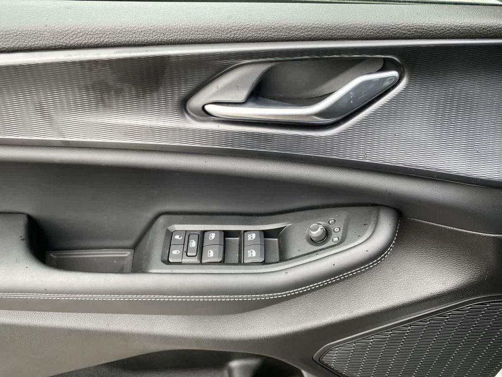 used 2025 Jeep Grand Cherokee car, priced at $38,490