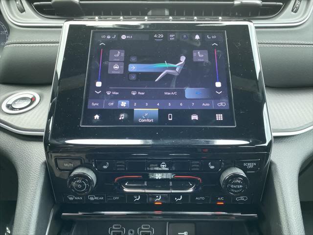 used 2025 Jeep Grand Cherokee car, priced at $39,990