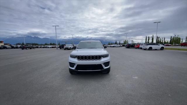 used 2025 Jeep Grand Cherokee car, priced at $39,990