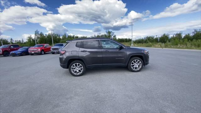 used 2022 Jeep Compass car, priced at $22,990