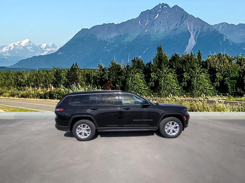 new 2024 Jeep Grand Cherokee L car, priced at $52,599