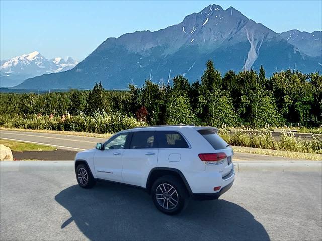 used 2022 Jeep Grand Cherokee car, priced at $28,490