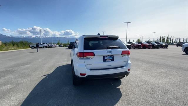 used 2022 Jeep Grand Cherokee car, priced at $28,490