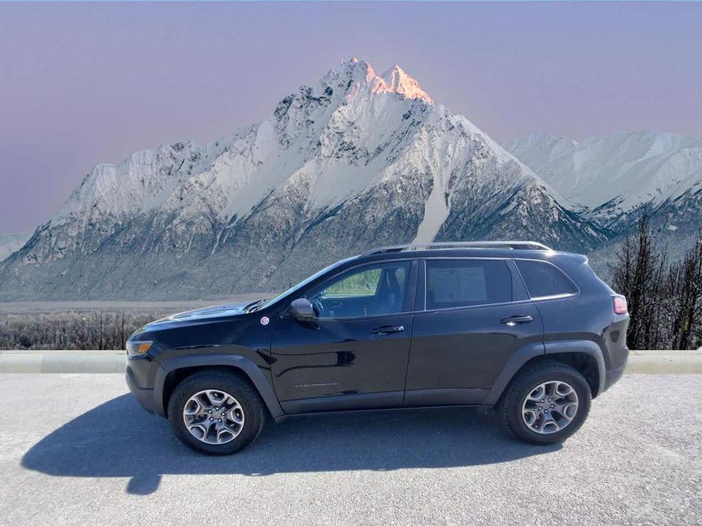 used 2020 Jeep Cherokee car, priced at $20,990