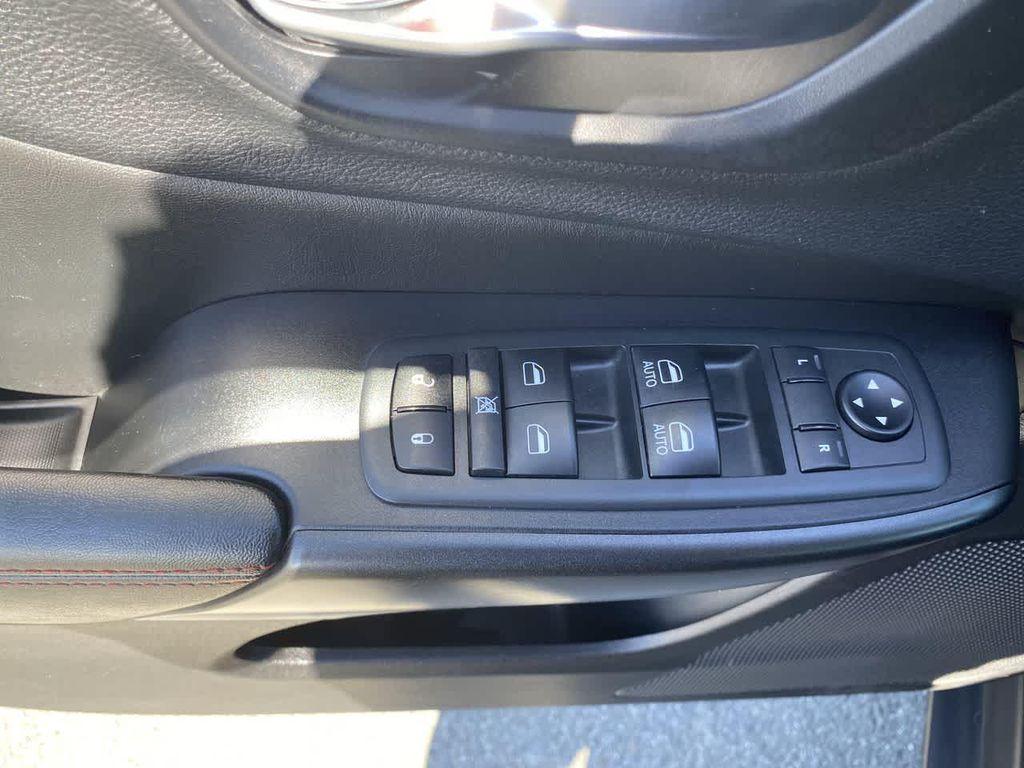 used 2020 Jeep Cherokee car, priced at $25,490