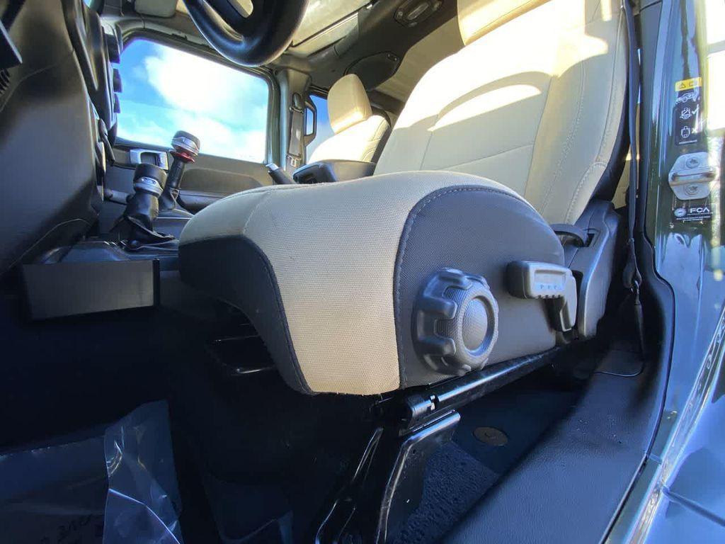 used 2022 Jeep Gladiator car, priced at $30,990