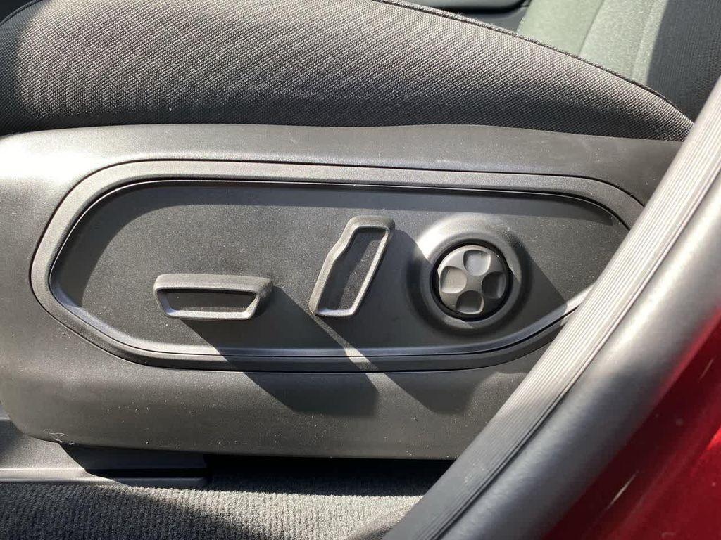 new 2025 Jeep Grand Cherokee car, priced at $40,935