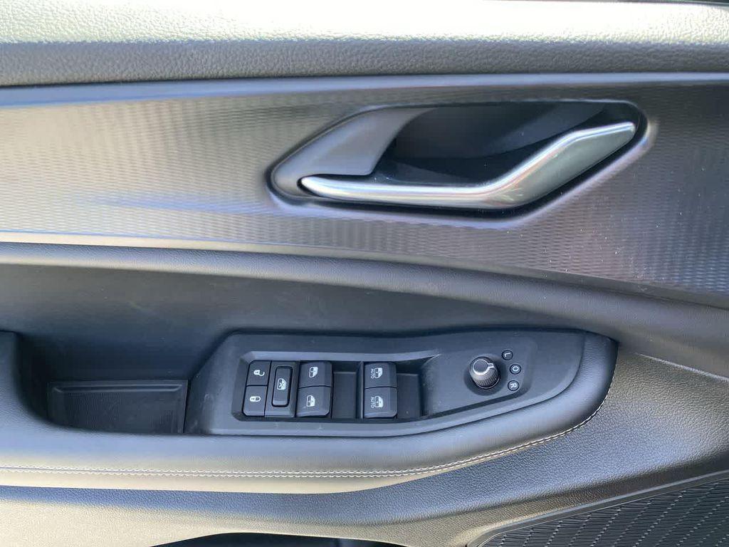 new 2025 Jeep Grand Cherokee car, priced at $40,935