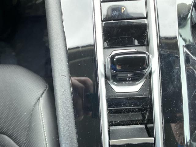 used 2024 Volkswagen Atlas car, priced at $36,290