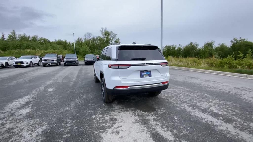 new 2025 Jeep Grand Cherokee car, priced at $46,458