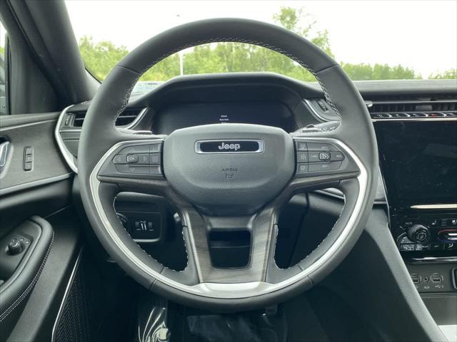 new 2025 Jeep Grand Cherokee car, priced at $49,073