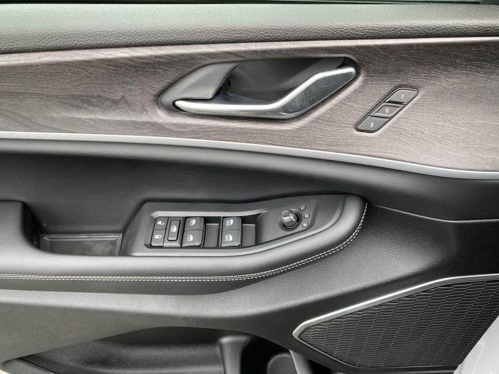 new 2025 Jeep Grand Cherokee car, priced at $46,458