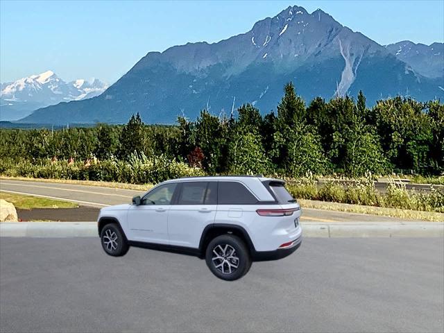 new 2025 Jeep Grand Cherokee car, priced at $49,073