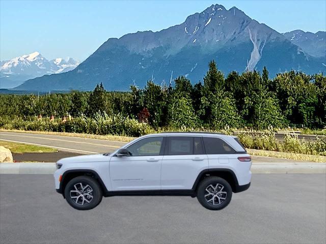 new 2025 Jeep Grand Cherokee car, priced at $49,073