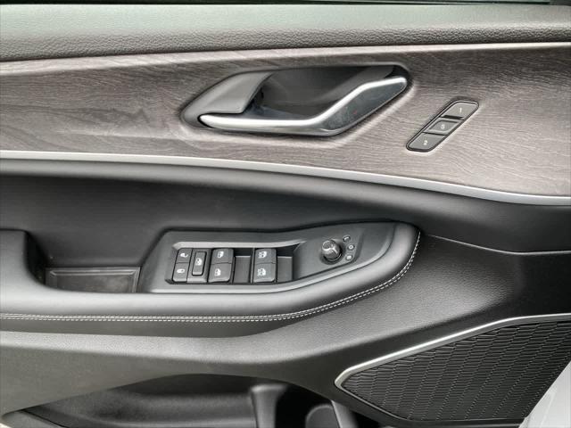 new 2025 Jeep Grand Cherokee car, priced at $49,073