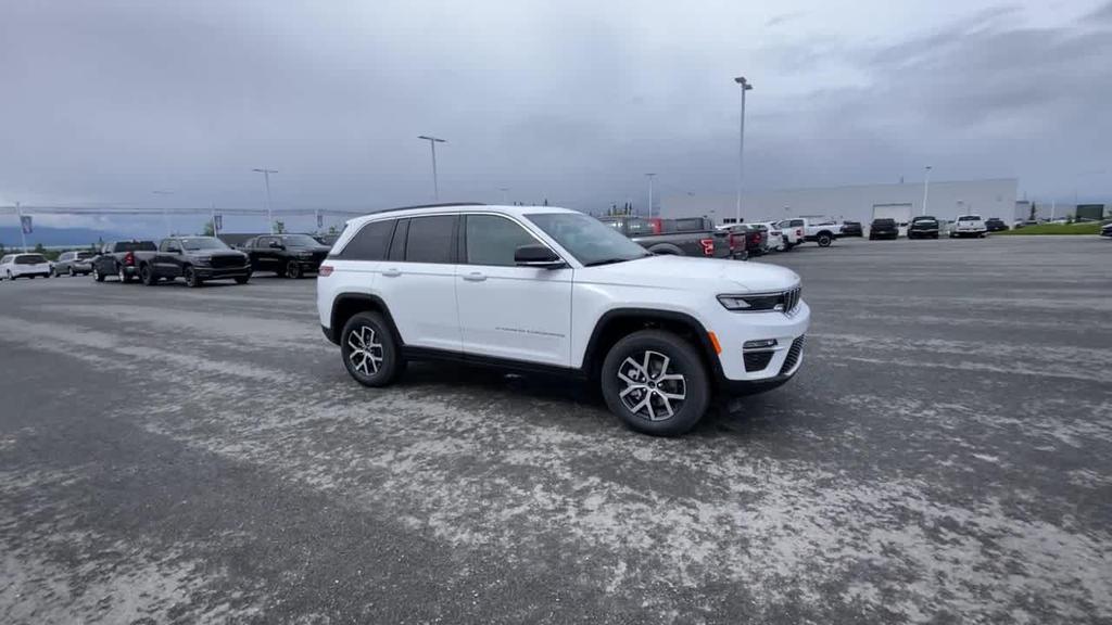 new 2025 Jeep Grand Cherokee car, priced at $46,458