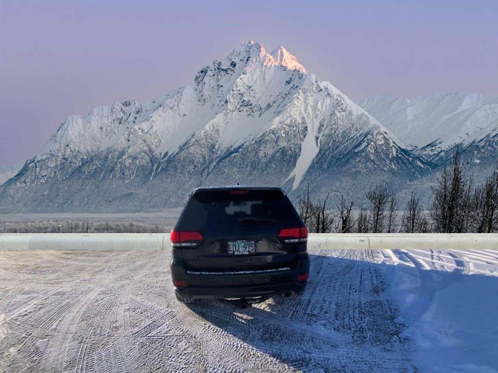 used 2020 Jeep Grand Cherokee car, priced at $22,990