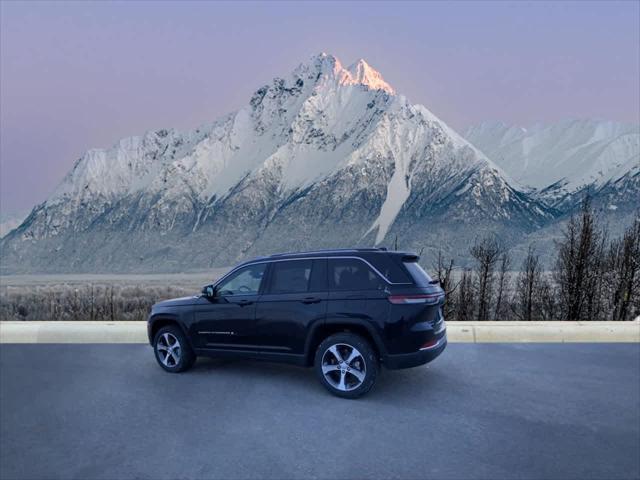 new 2024 Jeep Grand Cherokee car, priced at $45,734