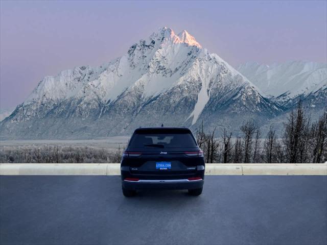 new 2024 Jeep Grand Cherokee car, priced at $45,734